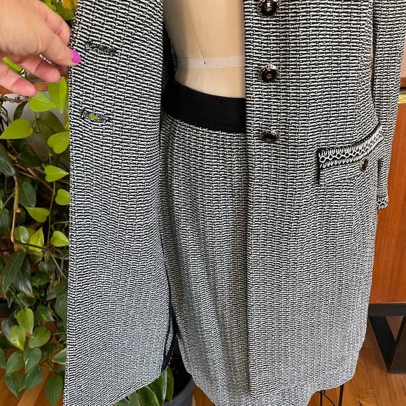 St John by Marie Gray Suit piece knit Skirt Jacket